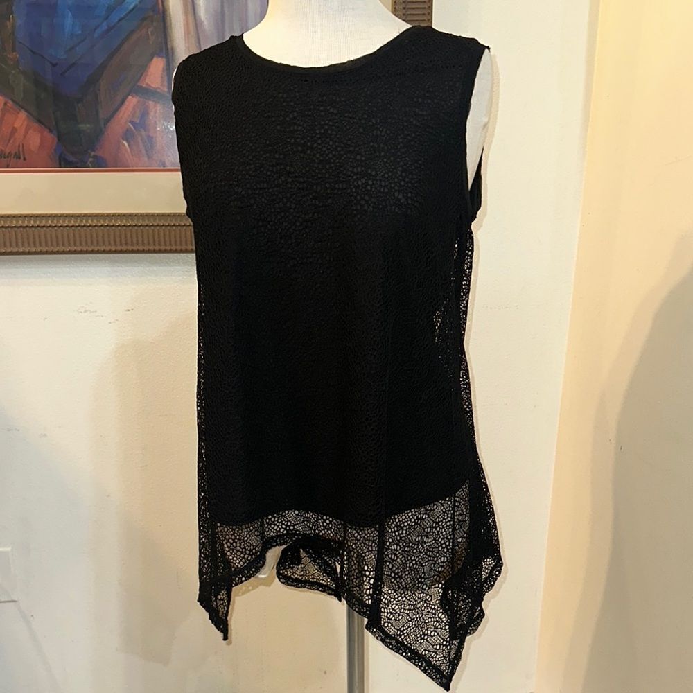 Simply Vera Vera Wang Black Sleeveless Lace Top Size Medium